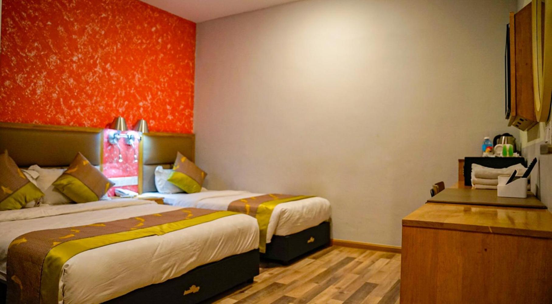 K Garden Hotel Ipoh Bagian luar foto