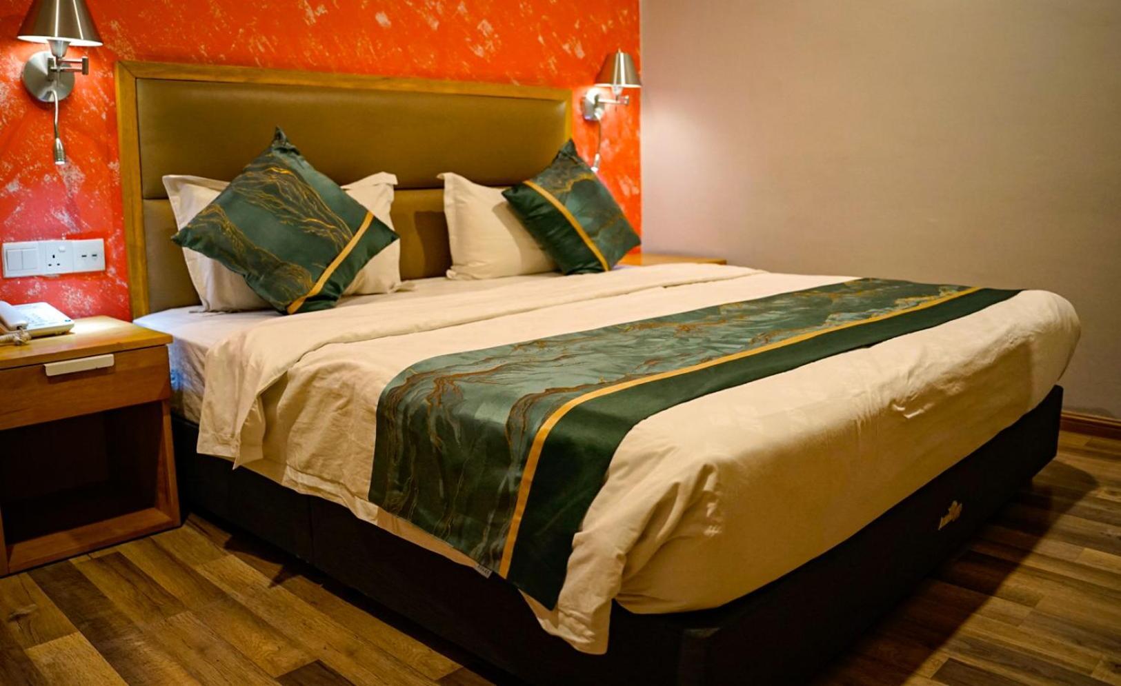 K Garden Hotel Ipoh Bagian luar foto